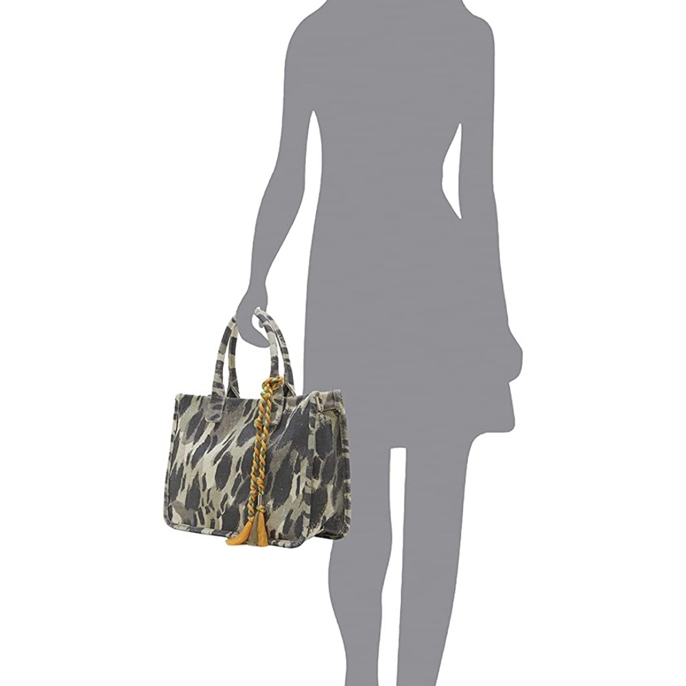 Vince Camuto Orla tote